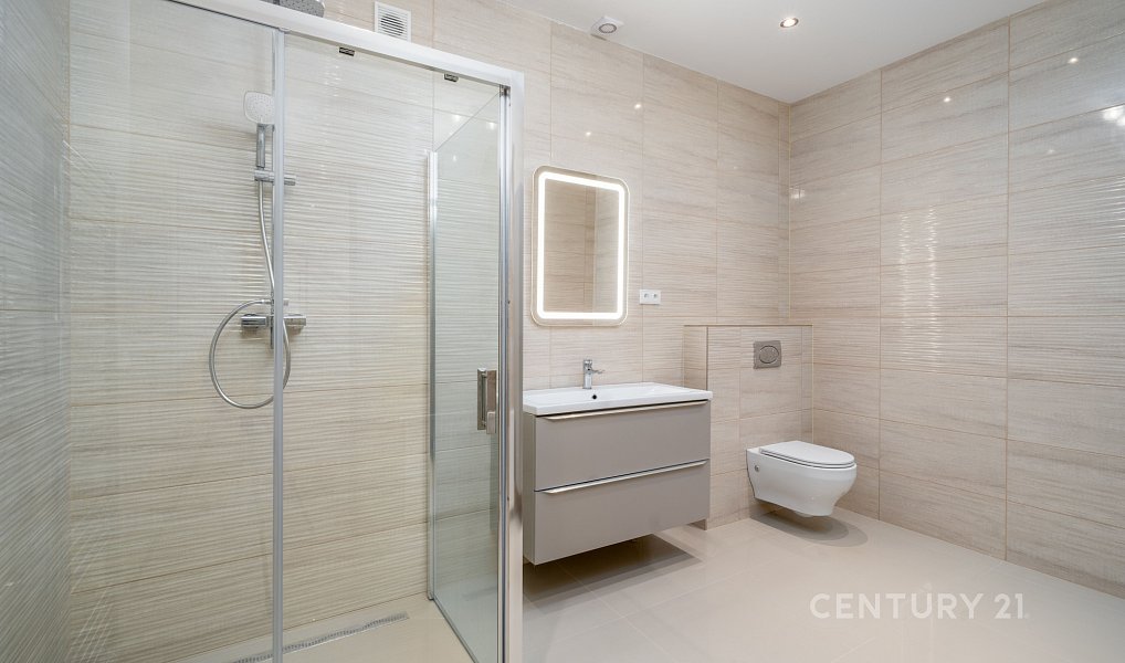 Prodej domu 253 m² s pozemkem 426 m², Rabakov – náhled fotky 5
