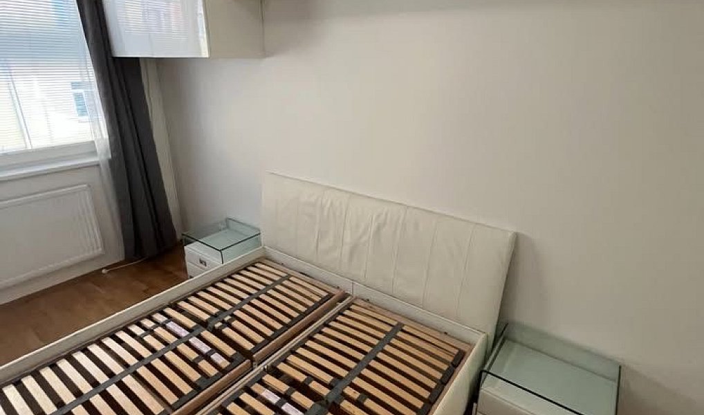Pronájem bytu 3+kk 72 m², Praha – náhled fotky 9