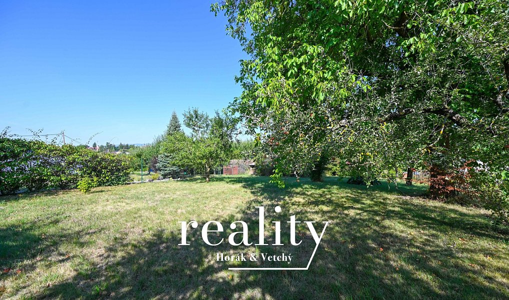 Prodej stavebního pozemku 2 200 m², Hranice – náhled fotky 25