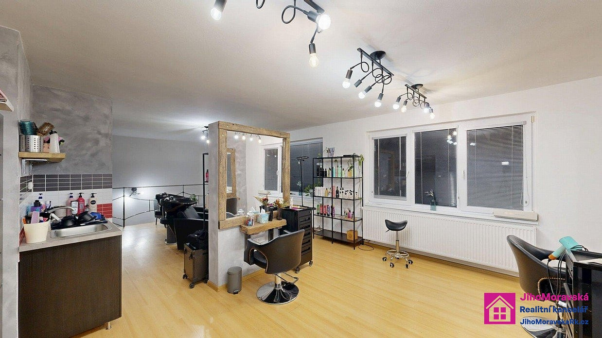 Pronájem obchodních prostor 93 m², Břeclav