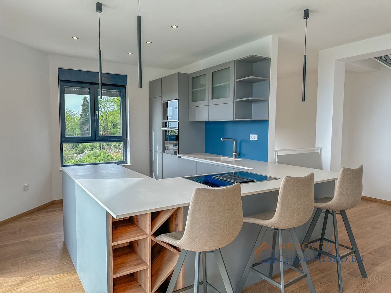 Pronájem bytu 2+kk 135 m² - Ansicht 2