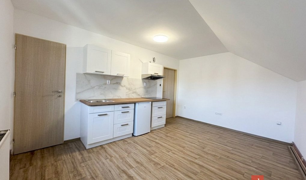 Pronájem bytu 2+kk 45 m², Hulín – náhled fotky 3
