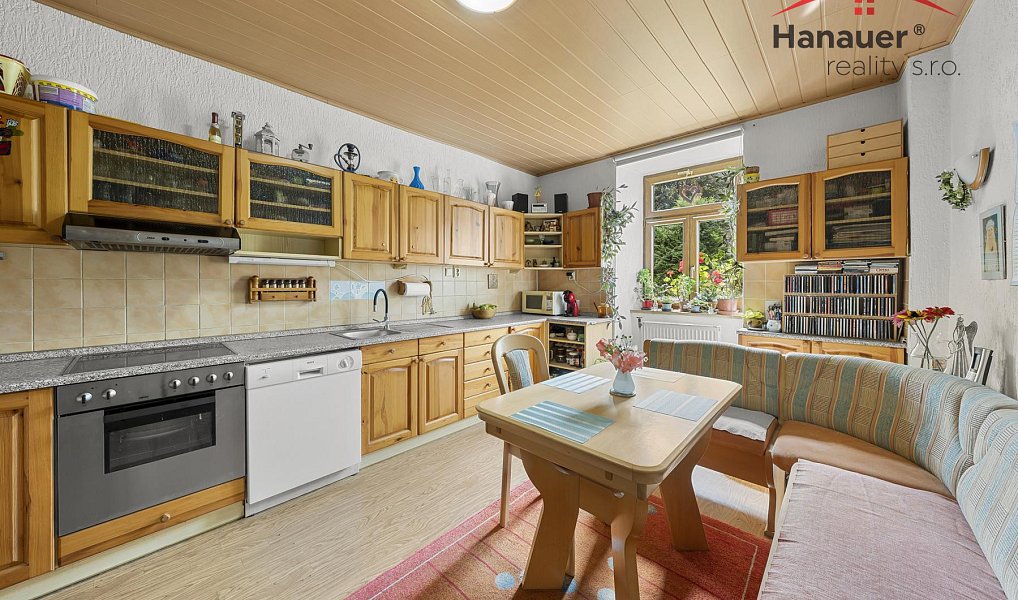Prodej bytu 2+1 78 m², Polevsko – náhled fotky 2