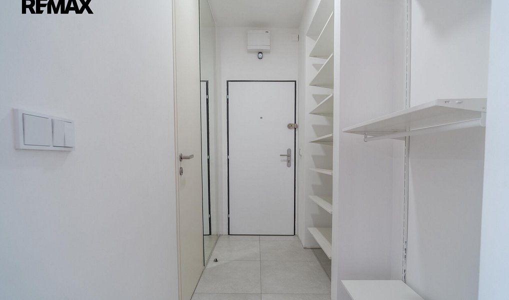 Pronájem bytu 2+kk 48 m², Praha – náhled fotky 5