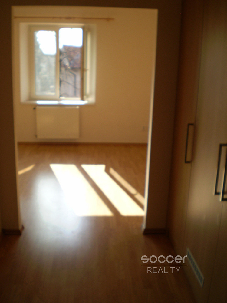 Pronájem bytu 1+1 51 m² – fotografie 4