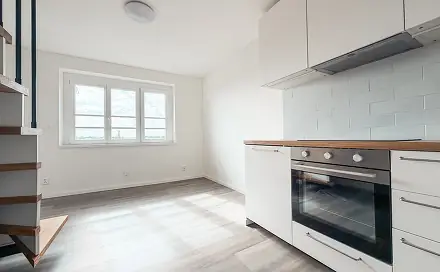 Pronájem bytu 2+kk 30 m², U první baterie, Praha 6