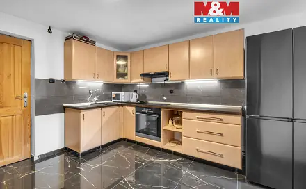 Prodej domu 220 m² s pozemkem 549 m², Luže - Bělá, okres Chrudim