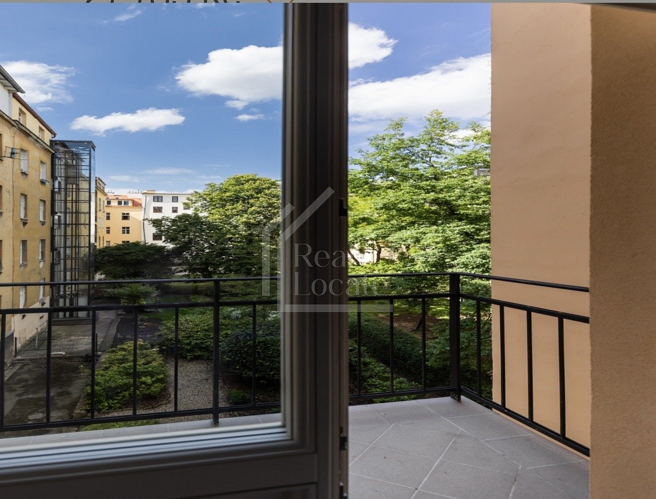 Pronájem bytu 1+kk 37 m² – fotografie 5