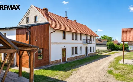 Prodej domu 320 m² s pozemkem 9 289 m², Kokořín - Březinka, okres Mělník