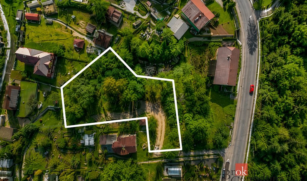 Prodej stavebního pozemku 1 803 m², Loket – fotka 1 z 9