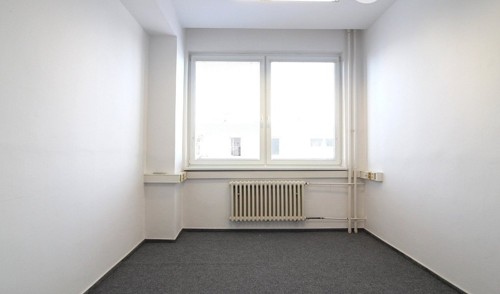 Pronájem kanceláře 72 m², Brno – fotka 1 z 8