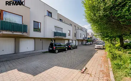 Pronájem bytu 3+kk 75 m²