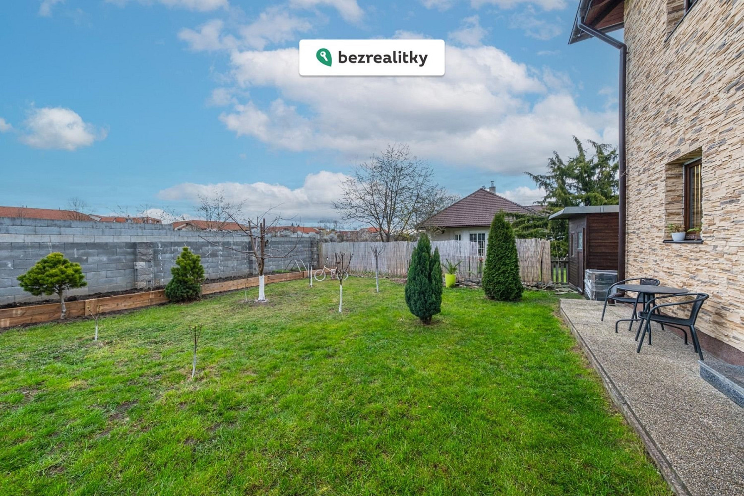 Prodej domu 172 m² s pozemkem 617 m² – pohled 4