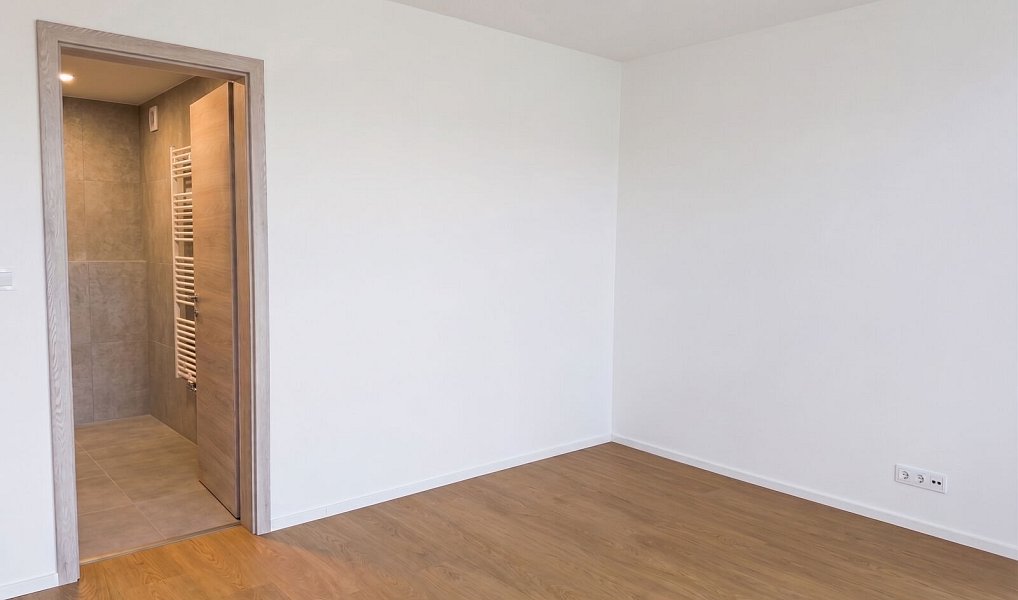 Pronájem bytu 2+kk 77 m², Praha – náhled fotky 13