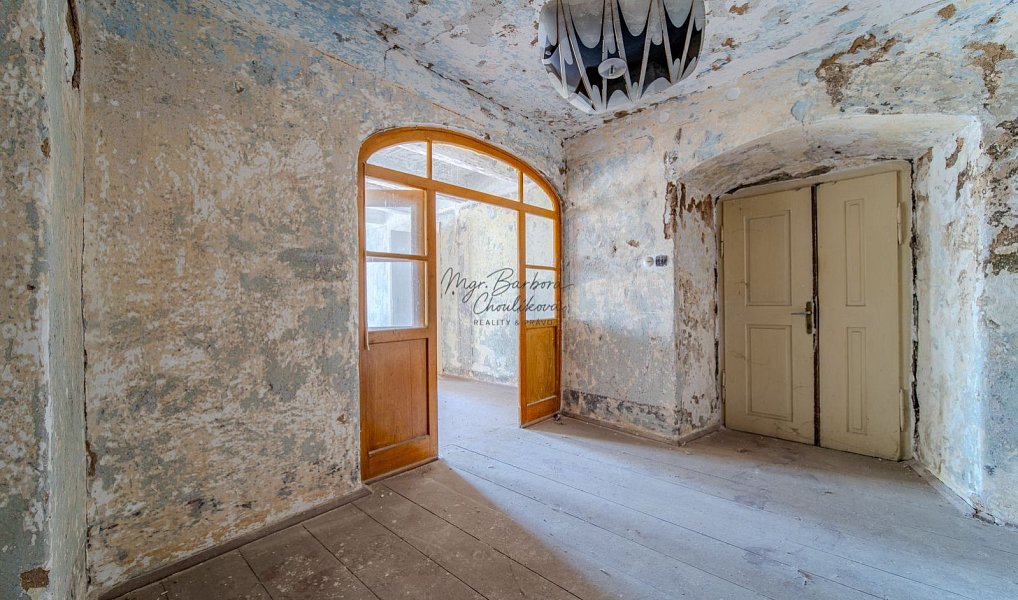 Prodej domu 352 m² s pozemkem 315 m², Stříbro – náhled fotky 4