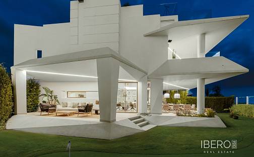 Prodej domu 480 m² s pozemkem 162 m², Nueva Andalucía, Španělsko