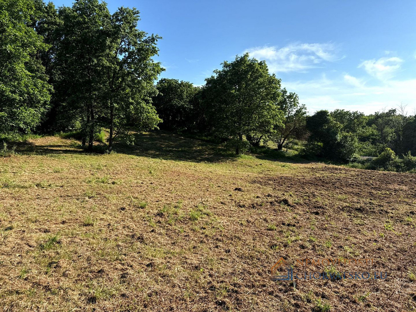 Prodej stavebního pozemku 1 093 m² - Widok 2