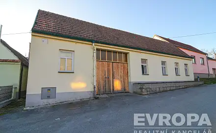 Prodej domu 120 m² s pozemkem 327 m², Celnice-středisko služeb, Břeclav - Poštorná