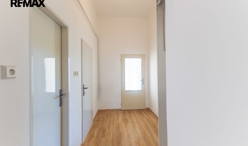 Prodej domu 700 m² s pozemkem 966 m², Jaroměř – náhled fotky 15