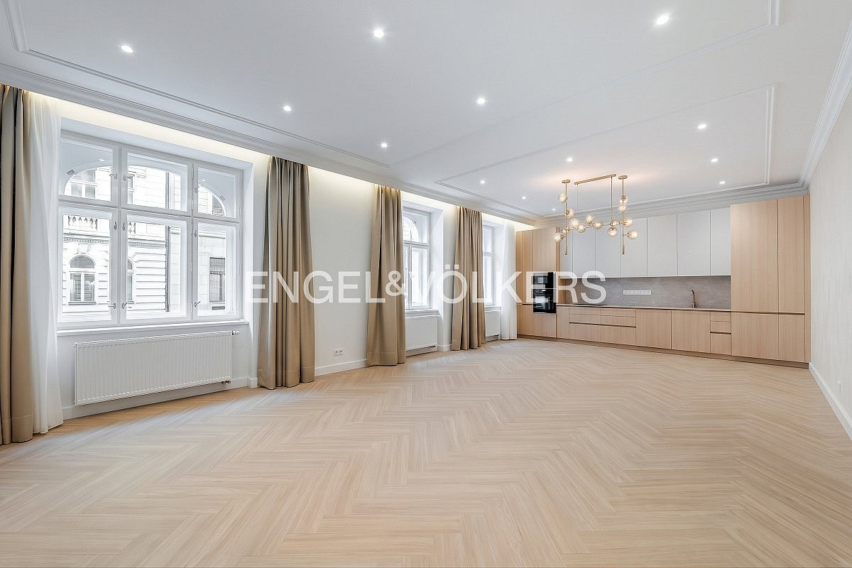 Pronájem bytu 3+kk 121 m²