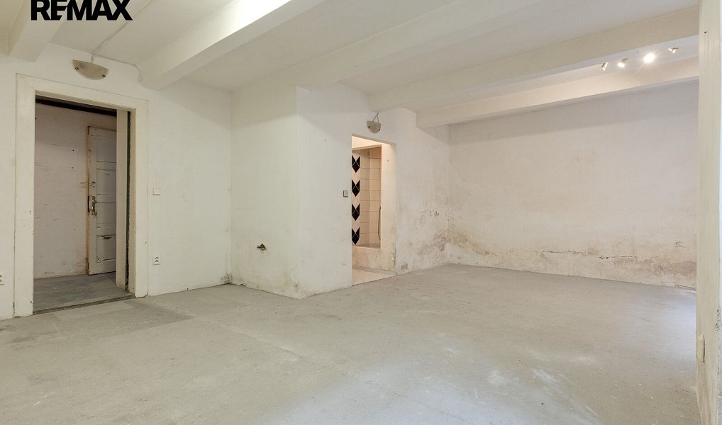Prodej kanceláře 77 m², Praha – náhled fotky 4