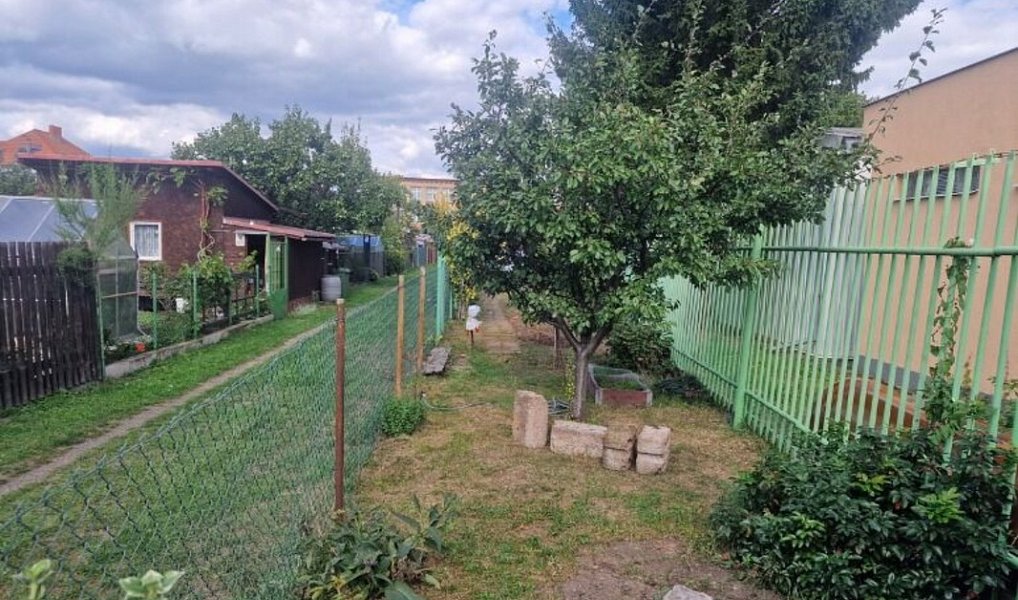 Prodej zahrady 250 m², Chomutov – náhled fotky 4