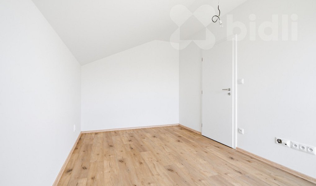 Prodej bytu 3+kk 86 m², Vrskmaň – náhled fotky 13