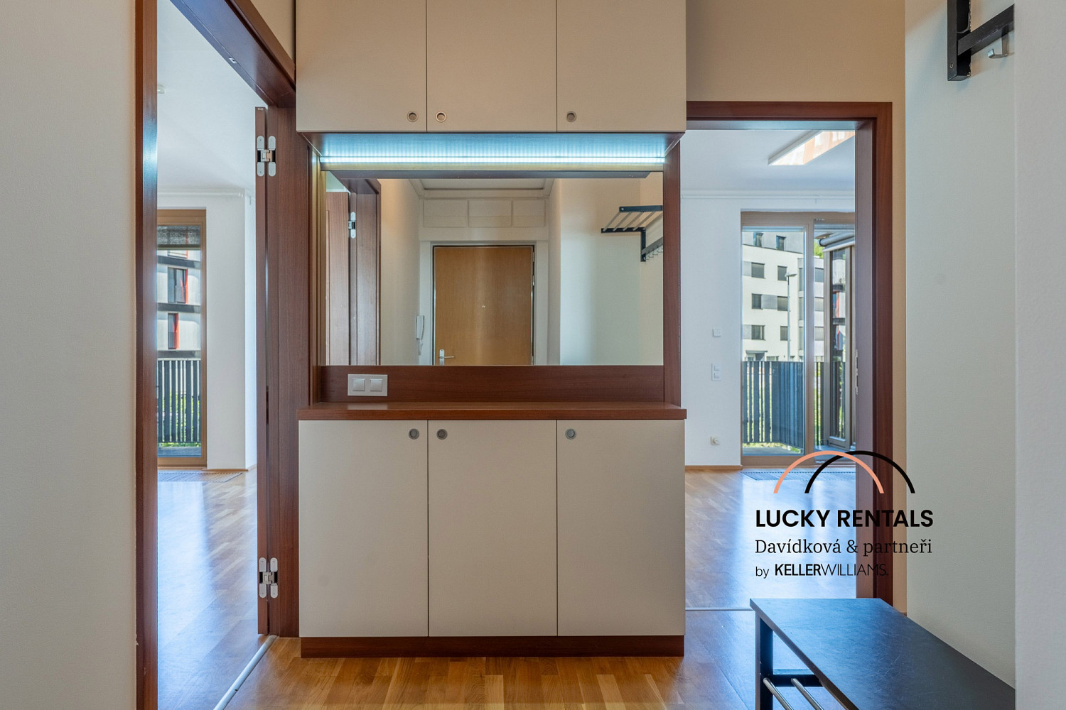 Pronájem bytu 3+kk 76 m² — photo 4