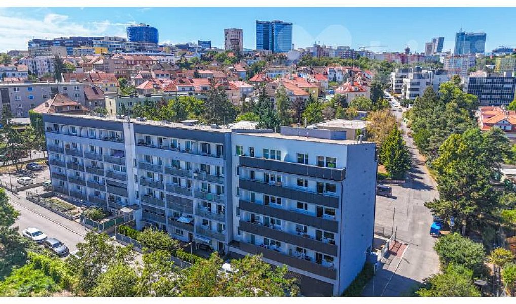 Prodej bytu 2+kk 69 m², Praha – náhled fotky 17