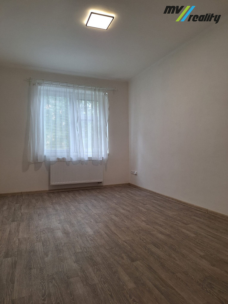 Pronájem bytu 3+1 72 m² – fotografie 5