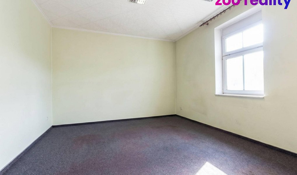 Prodej domu 381 m² s pozemkem 697 m², Chomutov – náhled fotky 8