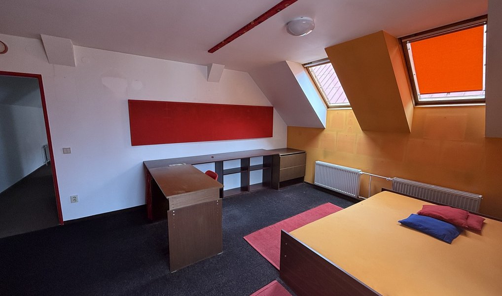 Prodej domu 916 m² s pozemkem 331 m², Broumov – náhled fotky 6