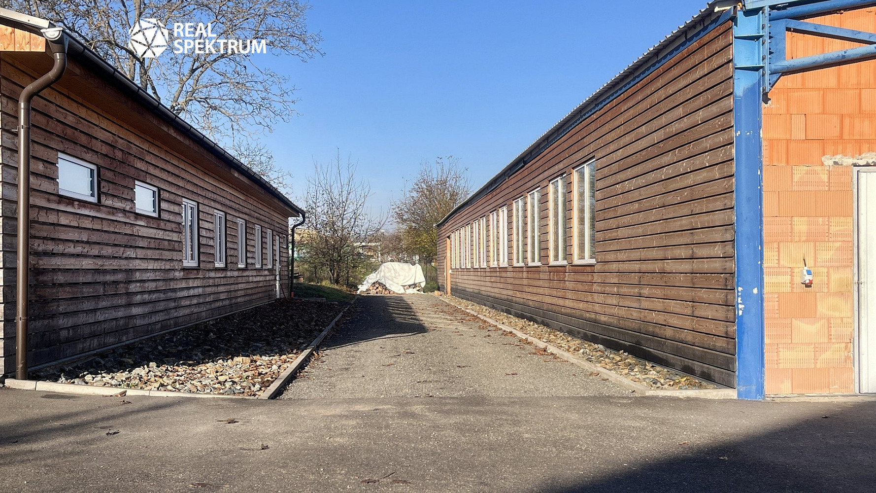 Pronájem skladovacích prostor 1 200 m² – fotografie 4
