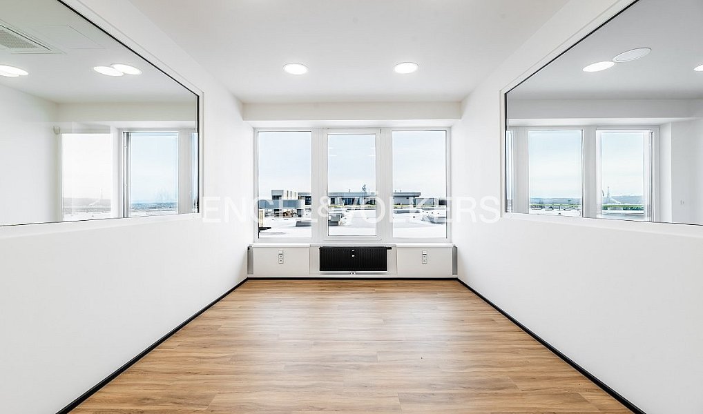 Pronájem kanceláře 147 m², Modletice – náhled fotky 4