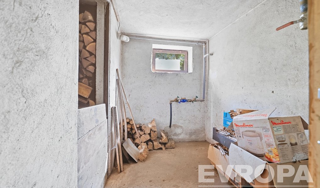 Prodej domu 150 m² s pozemkem 1 131 m², Lovčice – náhled fotky 33