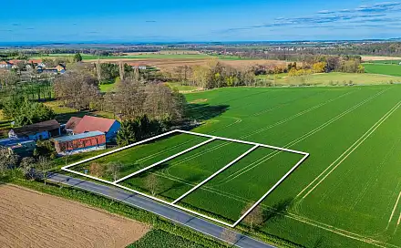 Prodej stavebního pozemku 1 469 m², Bečváry - Horní Jelčany, okres Kolín