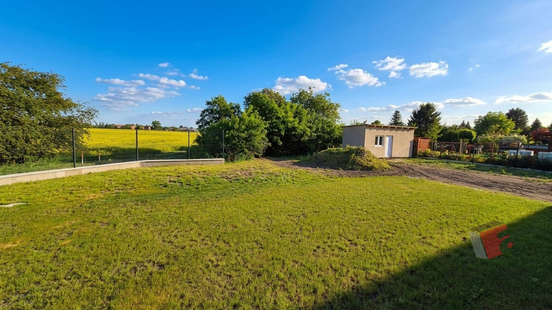 Pronájem domu 158 m² s pozemkem 1 042 m² — photo 2