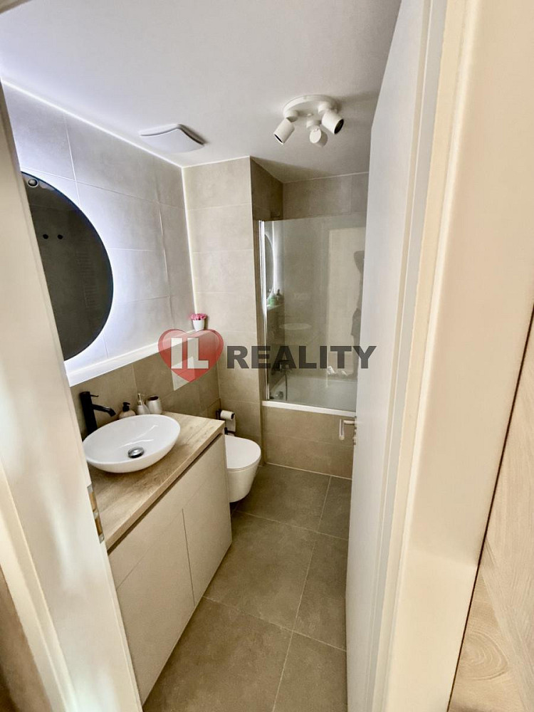 Pronájem bytu 2+kk 57 m²