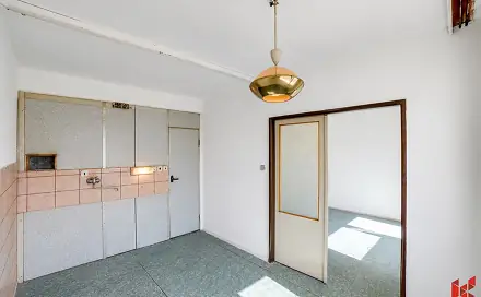 Prodej bytu 3+1 55 m², Varnsdorfská, Praha 9 - Střížkov