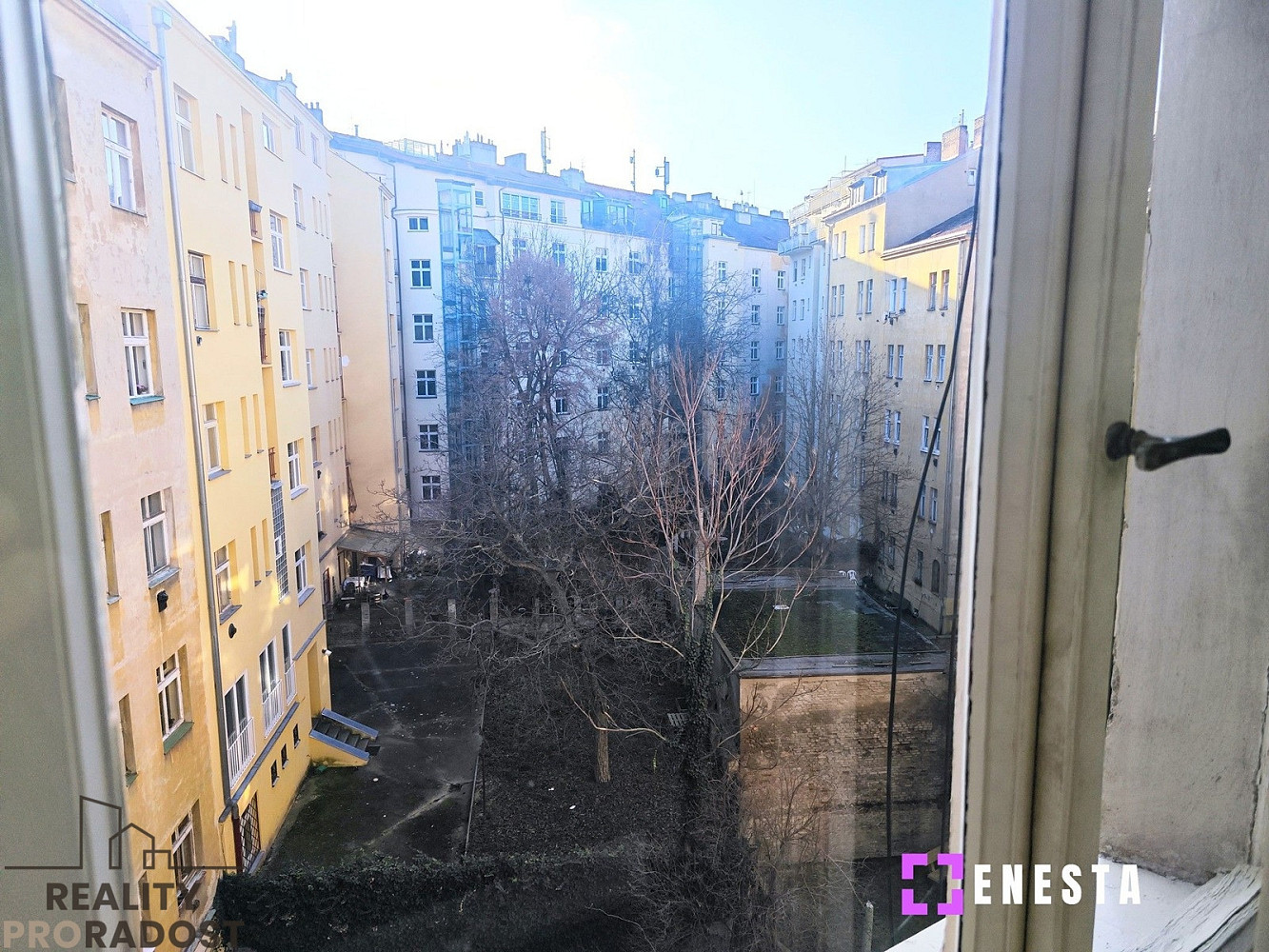Pronájem bytu 1+kk 27 m² – fotografie 5