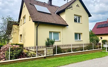 Prodej domu 240 m² s pozemkem 820 m², Poličná, okres Vsetín