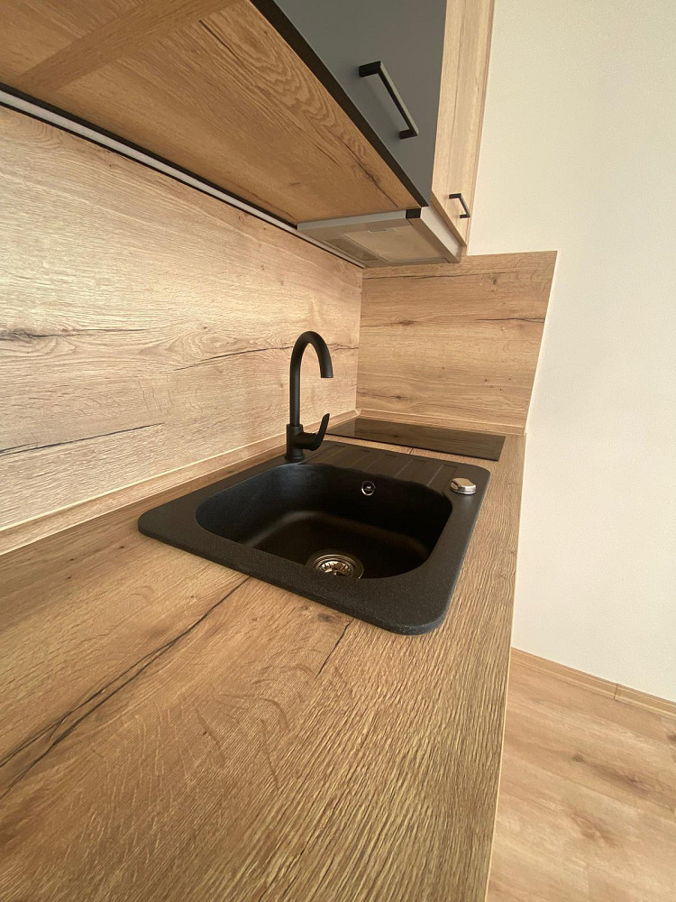 Pronájem bytu 1+kk 22 m² – fotografie 4