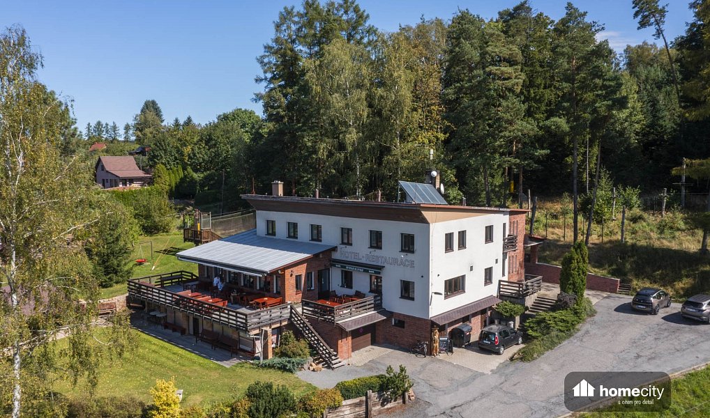 Prodej ubytovacího objektu 670 m², Hlinsko – náhled fotky 3