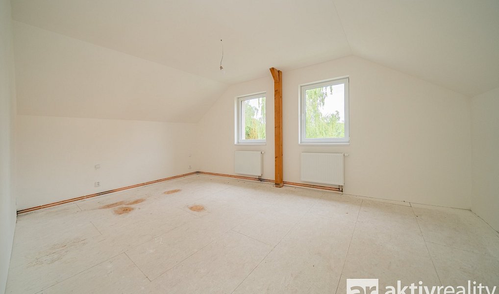 Prodej domu 257 m² s pozemkem 904 m², Liblice – náhled fotky 14