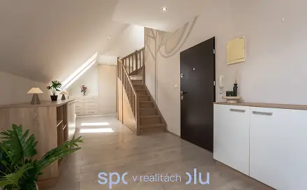 Prodej bytu 4+kk 118 m²