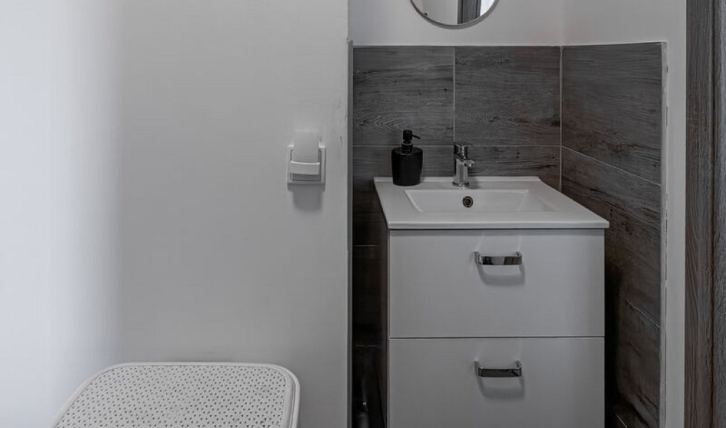 Prodej domu 252 m² s pozemkem 863 m², Krupka – náhled fotky 23