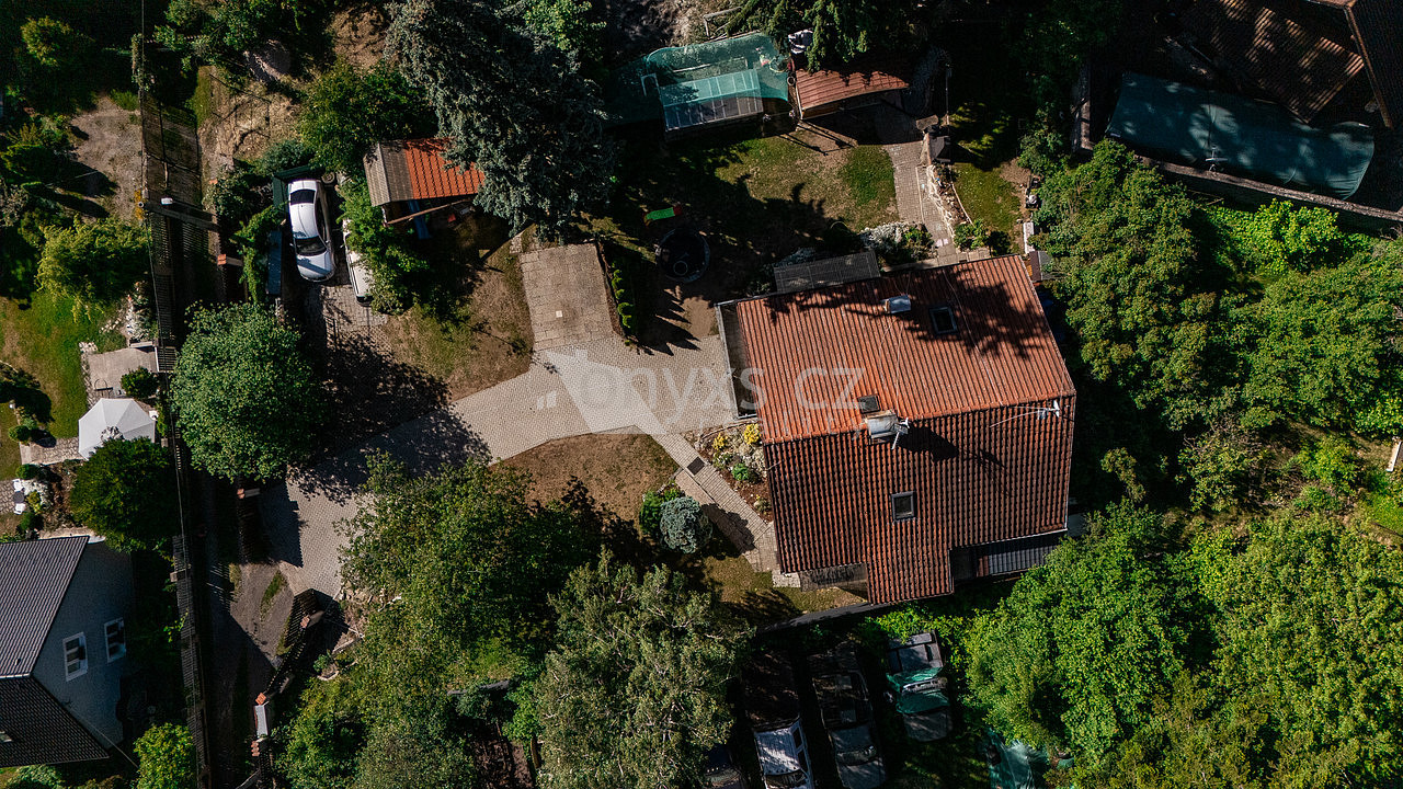 Prodej domu 220 m² s pozemkem 906 m² – fotografie 3
