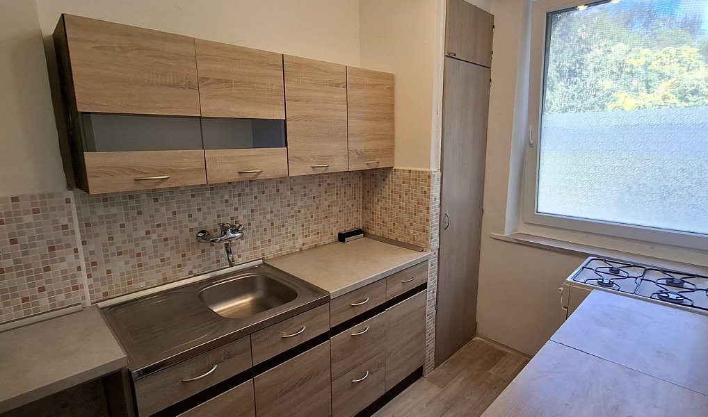 Prodej bytu 3+1 82 m², Lomnice – náhled fotky 5