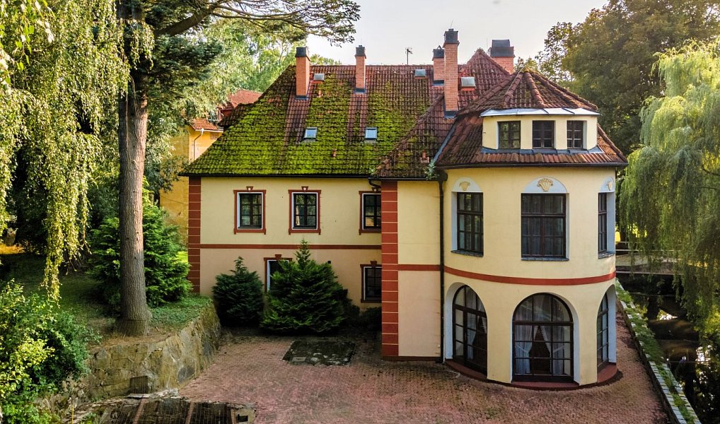 Prodej vily 500 m² s pozemkem 372 118 m², Bělčice – náhled fotky 5