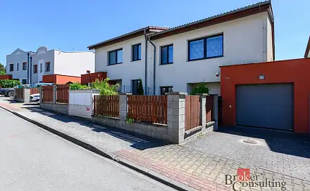 Pronájem domu 140 m² s pozemkem 265 m², Třešňová, Štěnovice, okres Plzeň-Jih